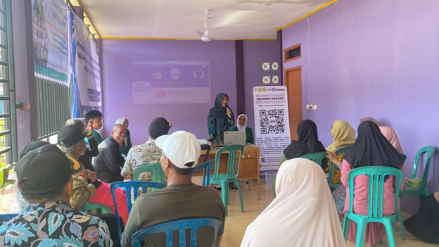 Keperawatan UMRI Launching M-OHN dan Pemeriksaan Kesehatan Pemanen Sawit serta Keluarga